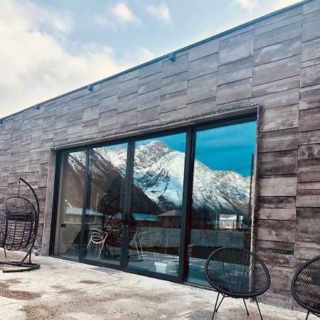 Willa Alpine Escape Kazbegi Zewnętrze zdjęcie