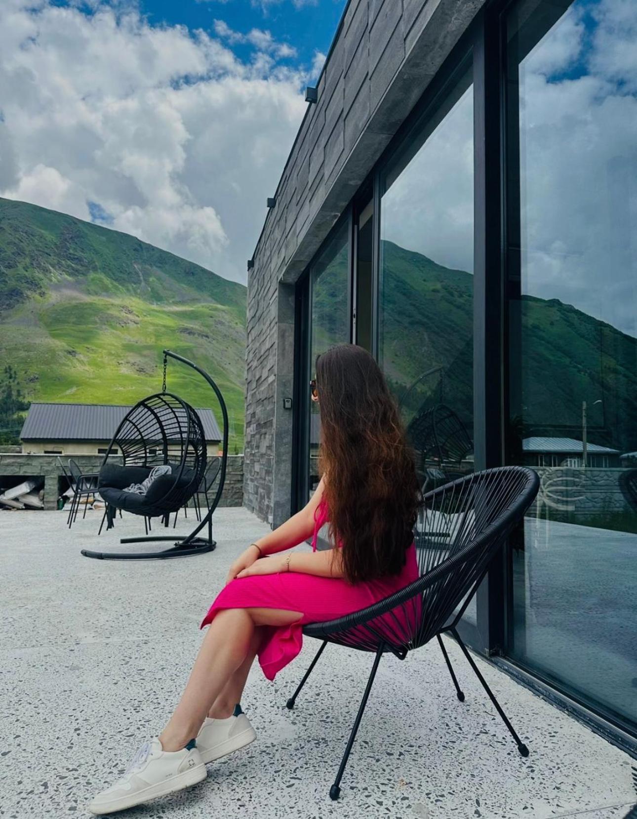 Willa Alpine Escape Kazbegi Zewnętrze zdjęcie